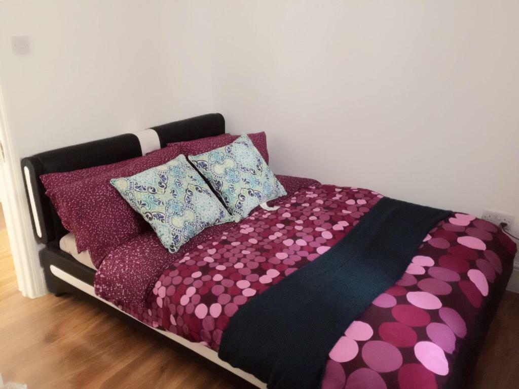 Abbey Wood Station Five Bedroom Self Contained House מראה חיצוני תמונה