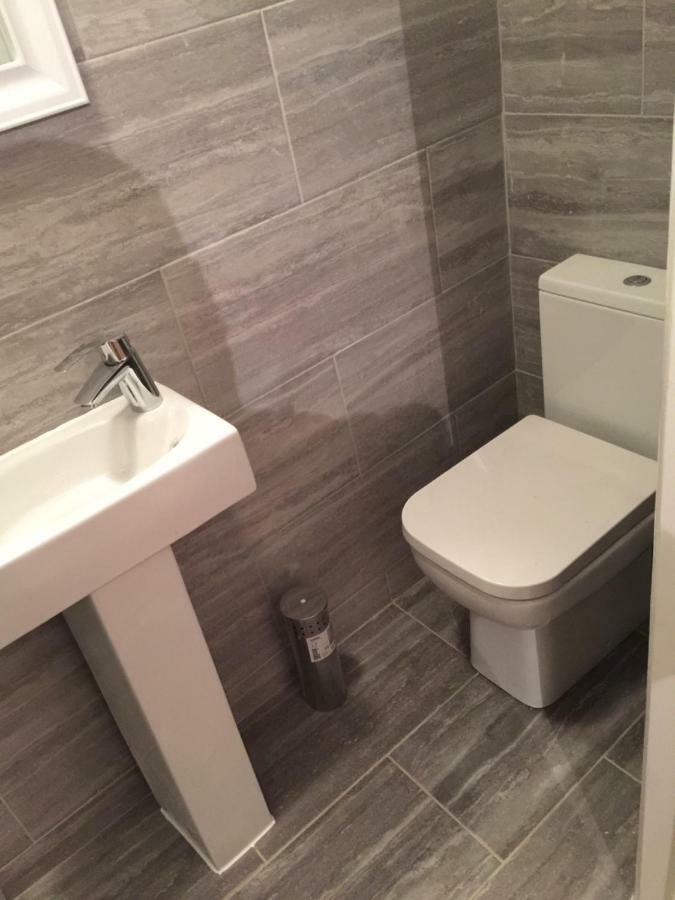 Abbey Wood Station Five Bedroom Self Contained House מראה חיצוני תמונה