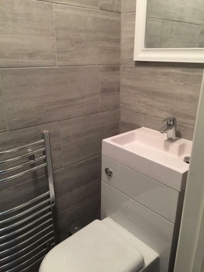 Abbey Wood Station Five Bedroom Self Contained House מראה חיצוני תמונה